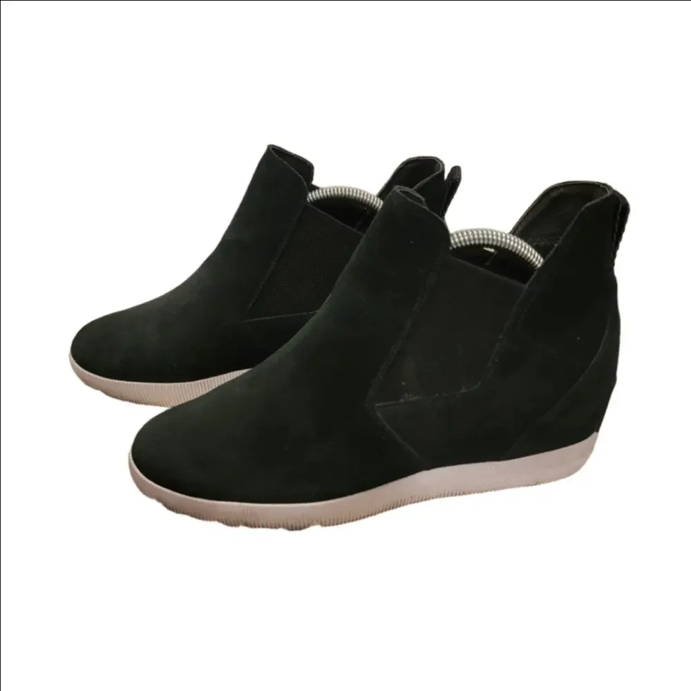 Sorel Dark Green Suede Wedge Slip-On Booties